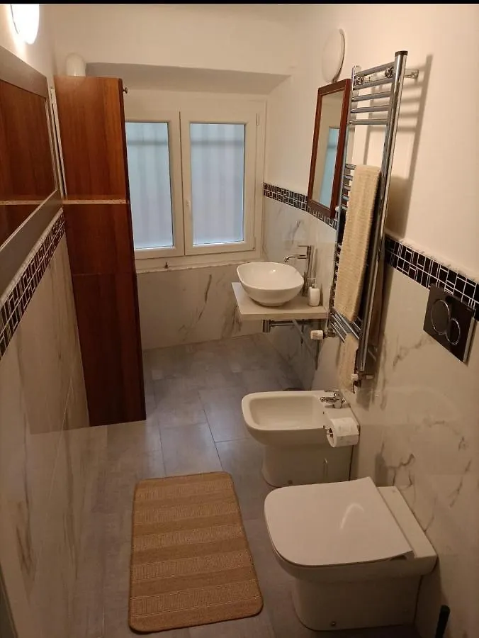 B&B Italian Guest Genova Guest house